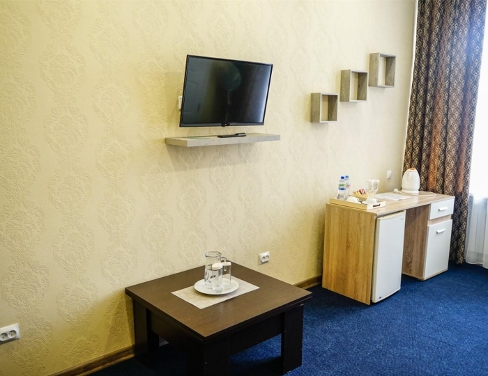 Номер люкс с 1 двуспальной кроватью - Санаторий «Митино»